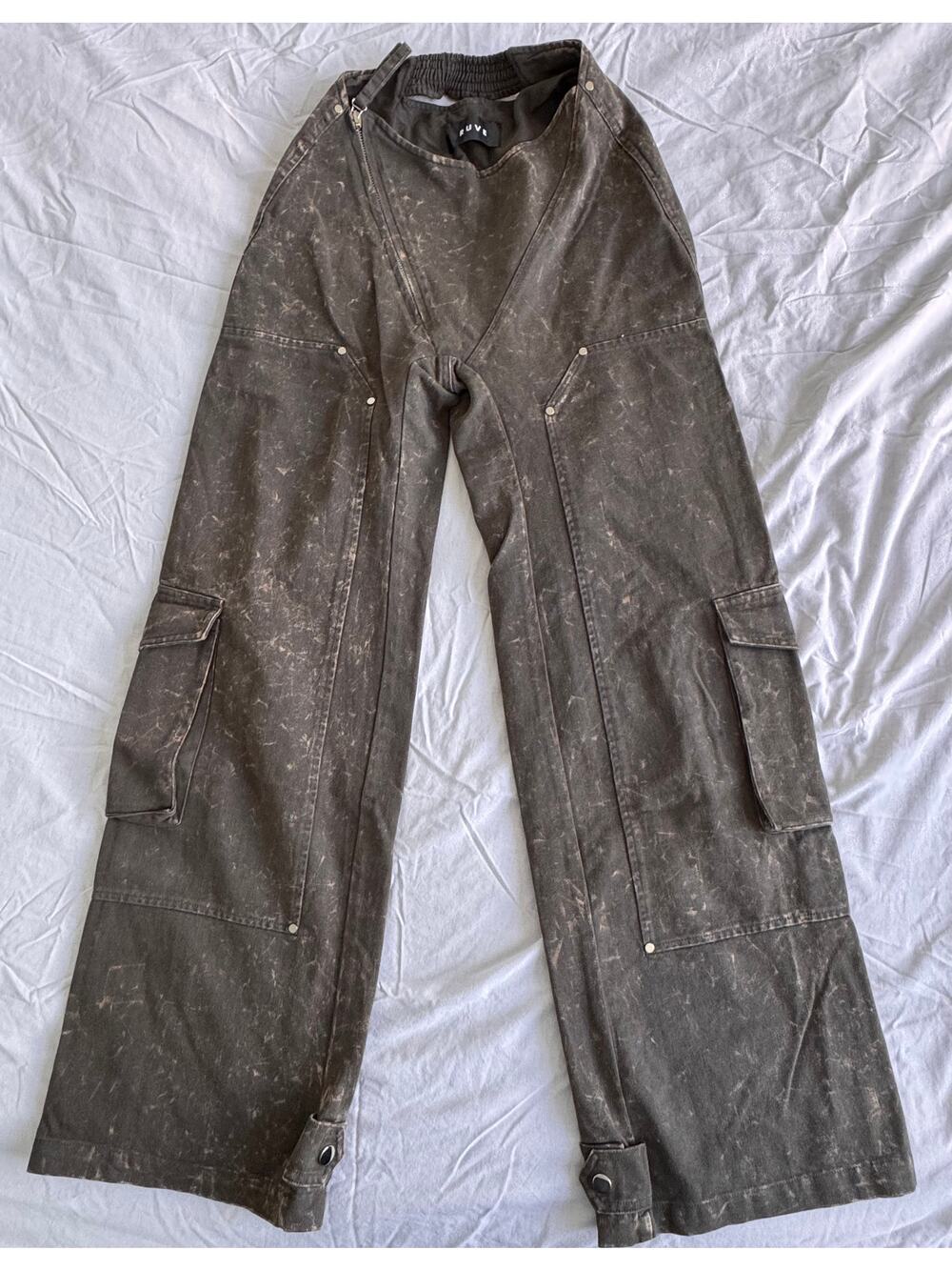 RUVE Wide Leg Cargo Pants (Acid Wash) XS